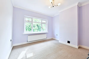 Bedroom- click for photo gallery